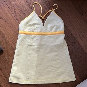 Size 6, like new condition, worn twice